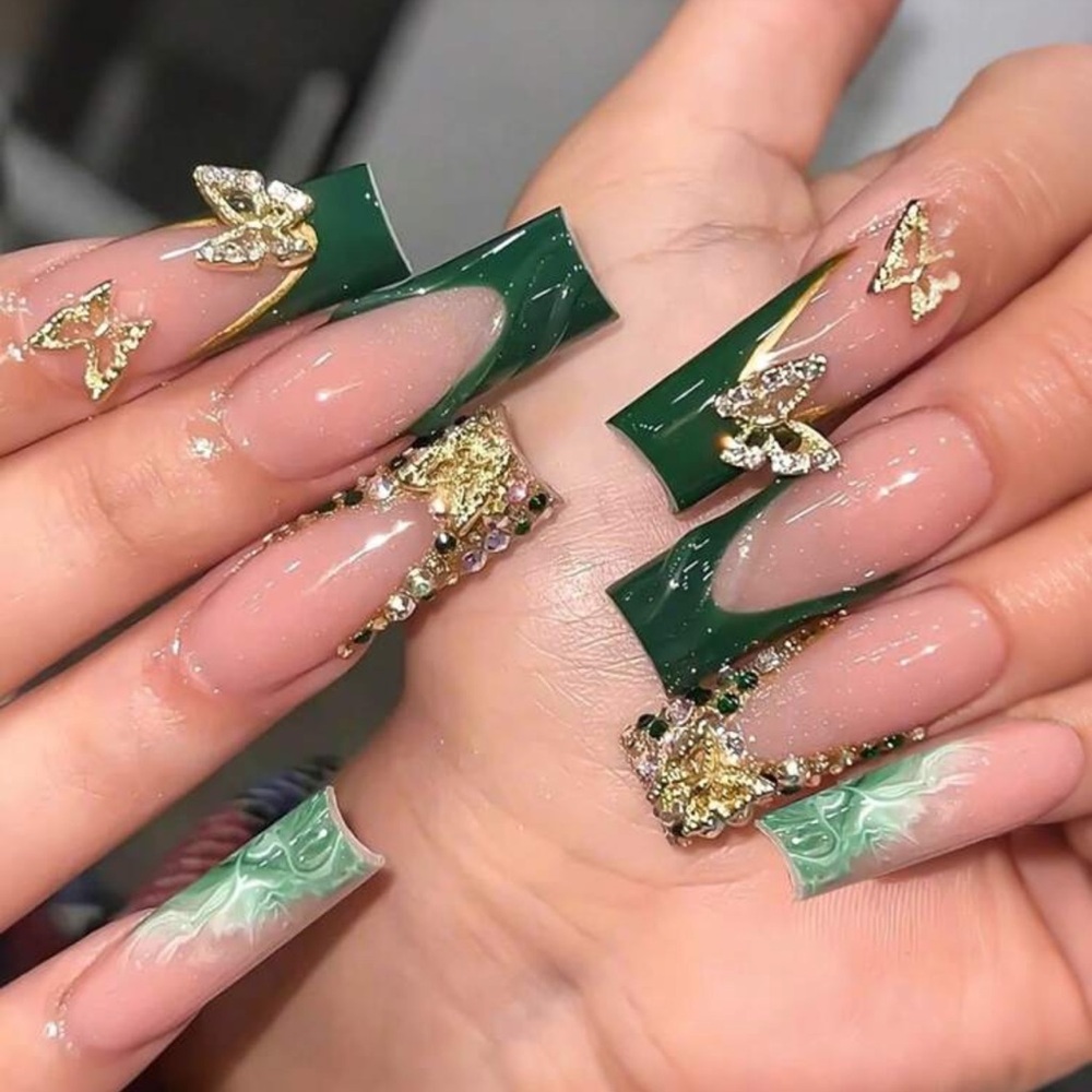 24pc Press On Nail Set from the Nail Bar 💅